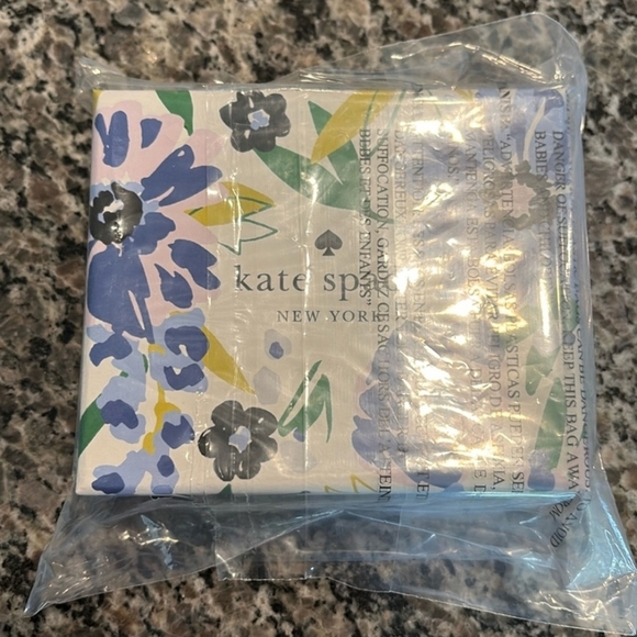 Kate Spade Blue and Yellow Floral Card Holder (NWT) - Picture 5 of 6